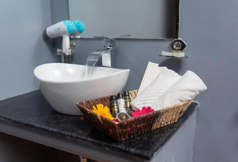 Suite, Amadi Beach Front Resort