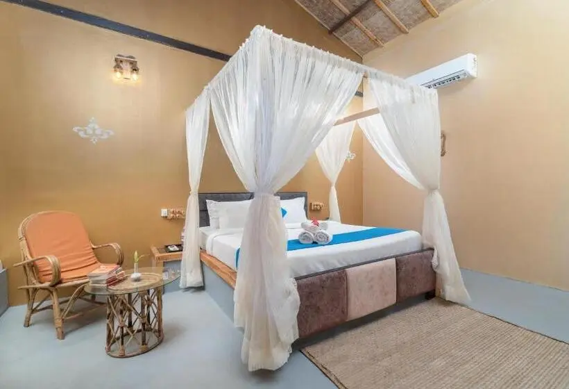 Camera Superiore, Amadi Beach Front Resort