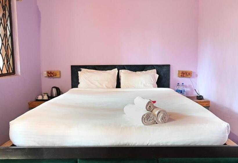 غرفة ديلوكس مزودة بشرفة, Amadi Beach Front Resort