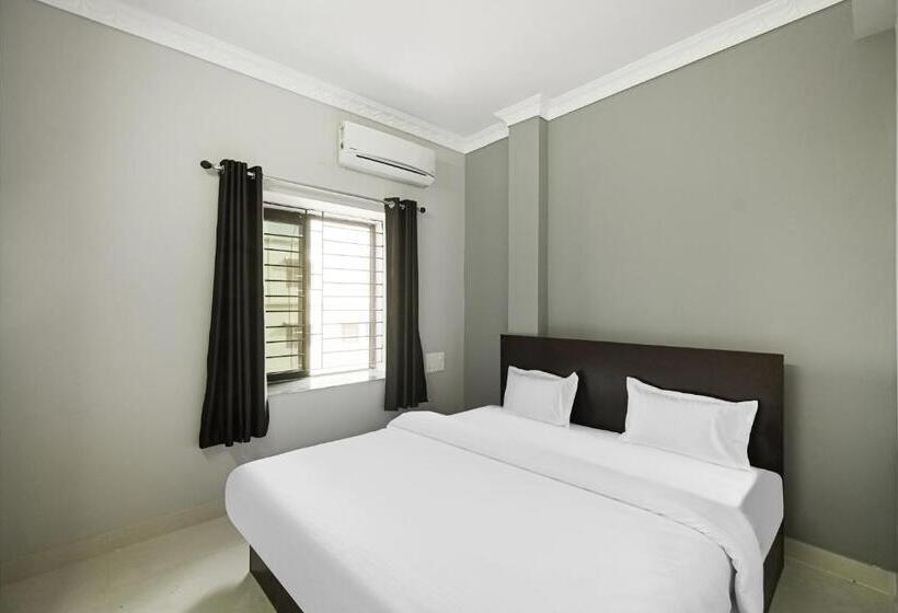 Deluxe Triple Room, Capital O La Grace Premium