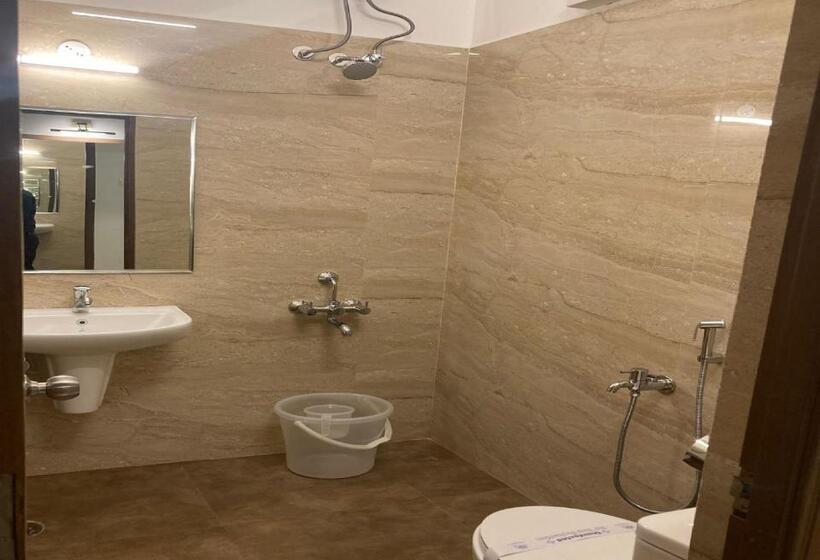 غرفة ديلوكس, Coral Residency