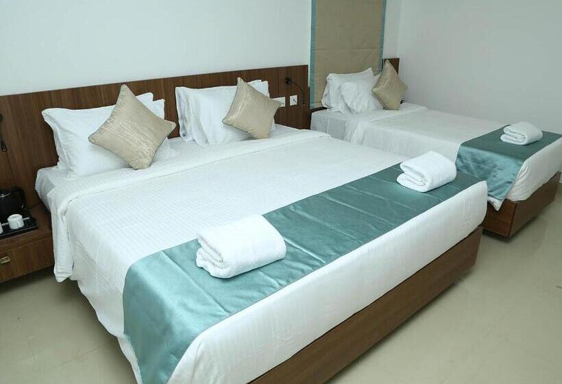 غرفة عائلية, Coral Residency