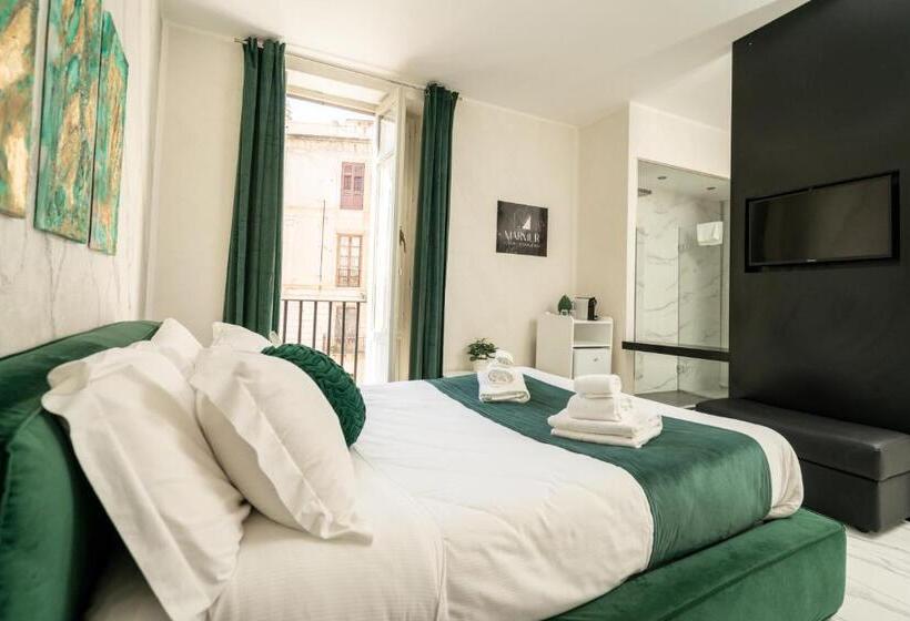 سوئیت با وان آب گرم, Marmur Suite