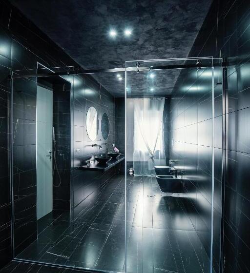 سوئیت با تخت بزرگ, Marmur Suite