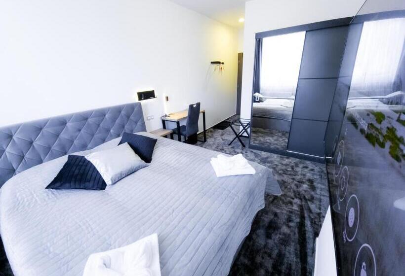 Номер Economy, Olympland