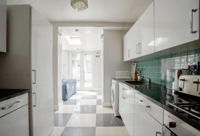 标准单人间共用浴室, London Comfy Doubles