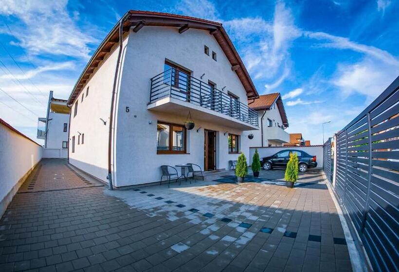 스탠다드 룸, Five House