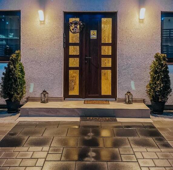 스탠다드 발코니 룸, Five House