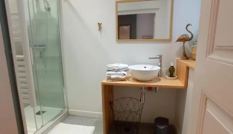 اتاق لوکس, Plan B