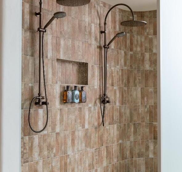 בקתת חדר, Chalets At Blackheath