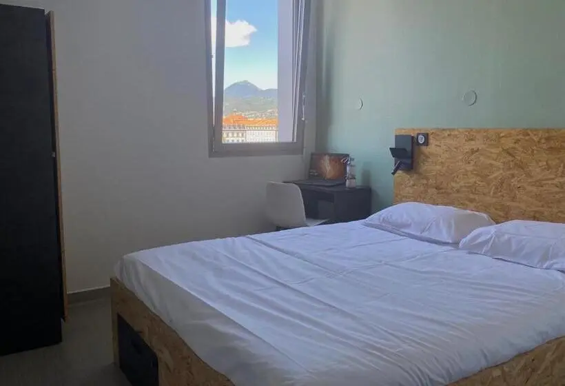 اتاق استاندارد یک نفره, Auberge De Jeunesse Hi Clermont Ferrand