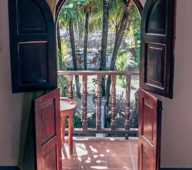 オーシャンビューデラックスルームバルコニー付き, Casita De Playa Bomalu