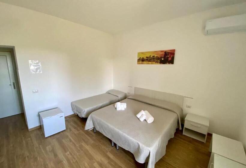 标准三人间, La Conchiglia