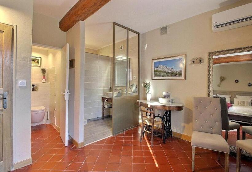 جناح سوبيريور, Le Mas Cothy En Provence