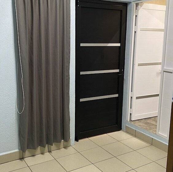 اتاق راحتی سه تخته, Casa Leonor