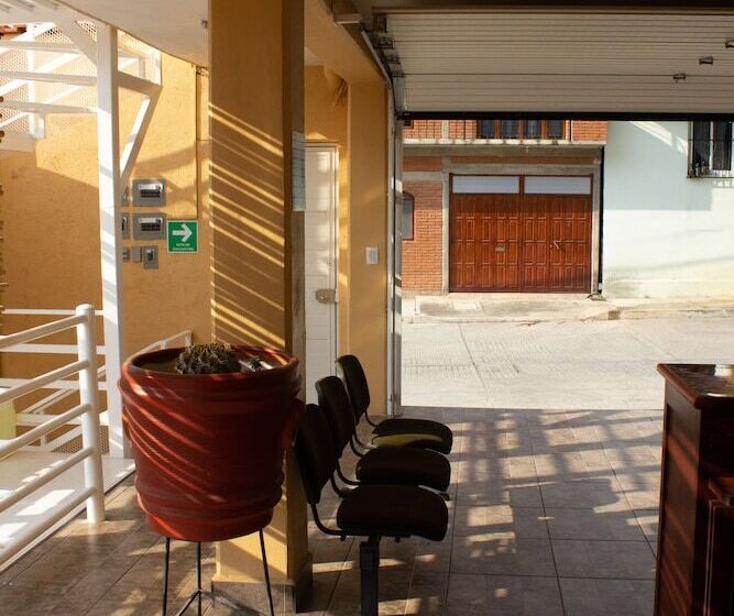 Номер Стандарт, Casa Leonor