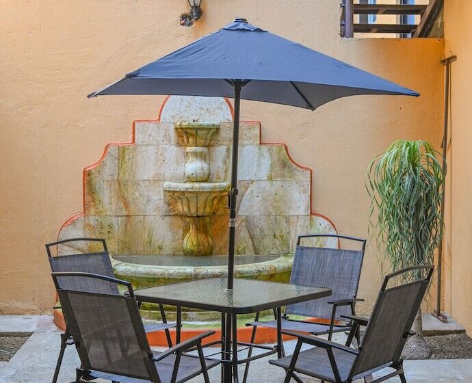 Номер Deluxe, Casa Leonor