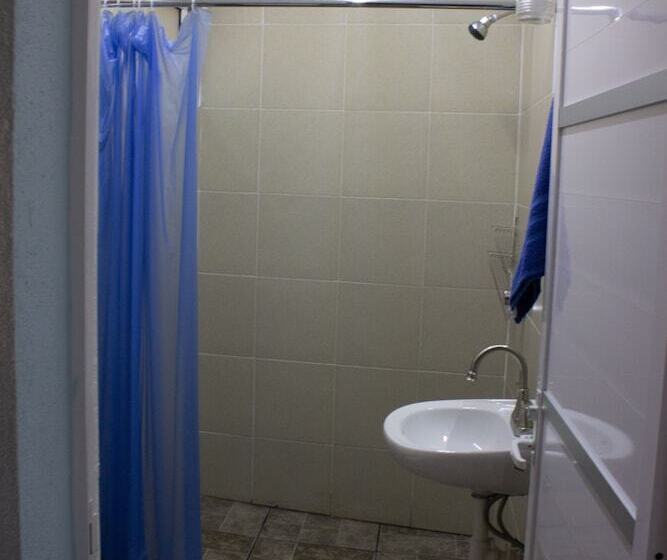 Трехместный Номер Комфорт, Casa Leonor