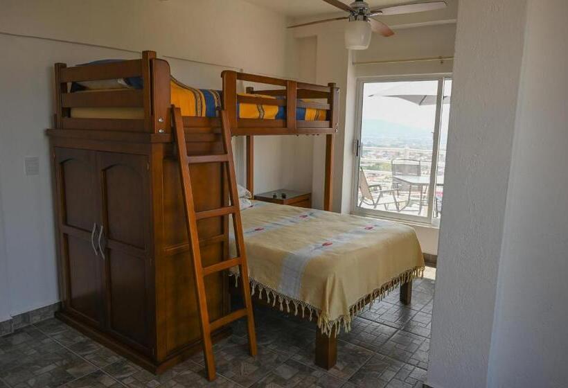 Семейный Номер, Casa Leonor