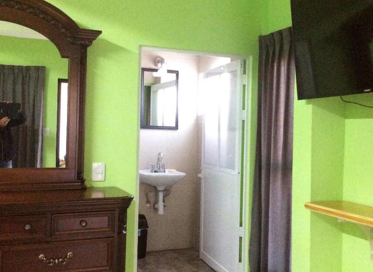 Номер Стандарт, Casa Leonor