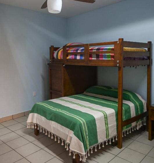 Трехместный Номер Комфорт, Casa Leonor