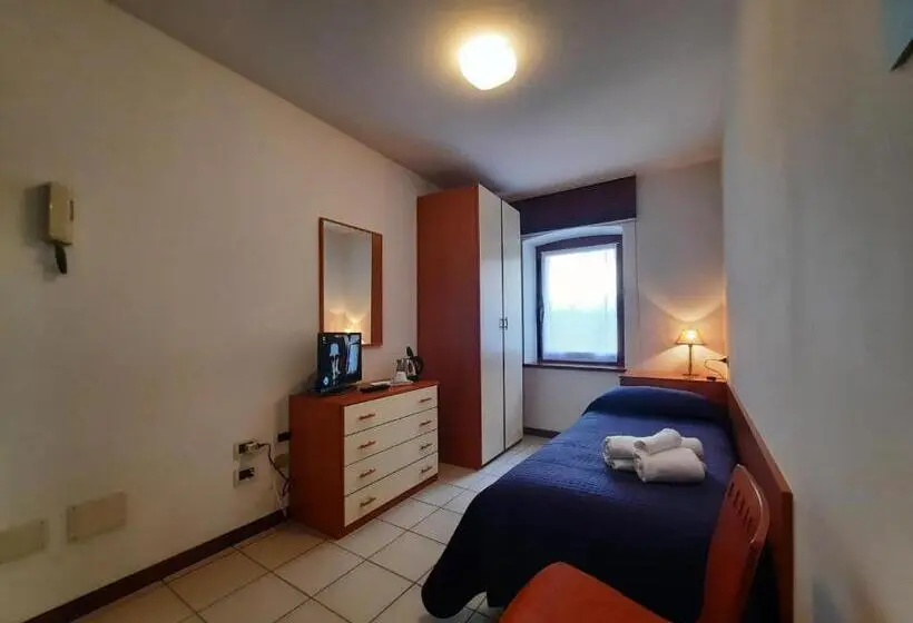 スタンダードシングルルーム, Albergo Martina