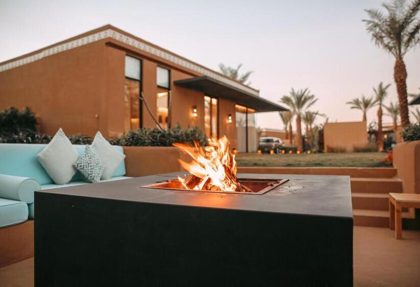 デラックスファミリールーム, Aseel Resort