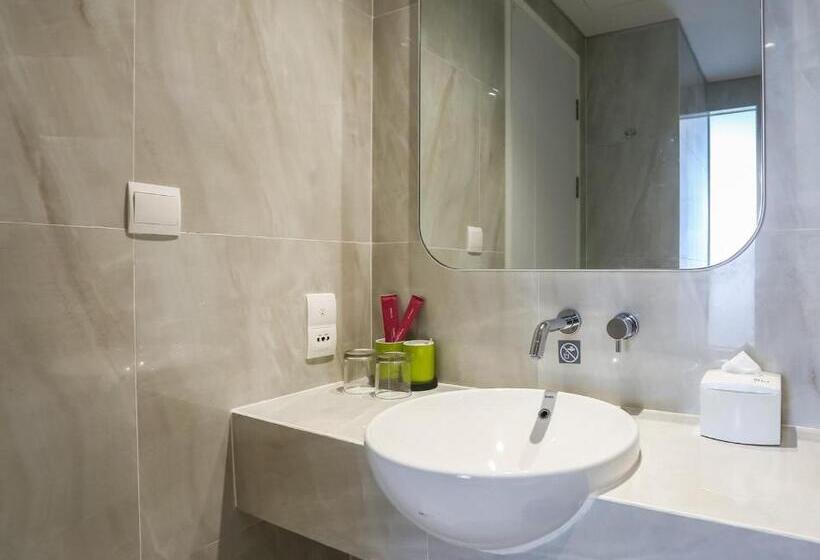 스탠다드 룸, Favehotel Pamanukan