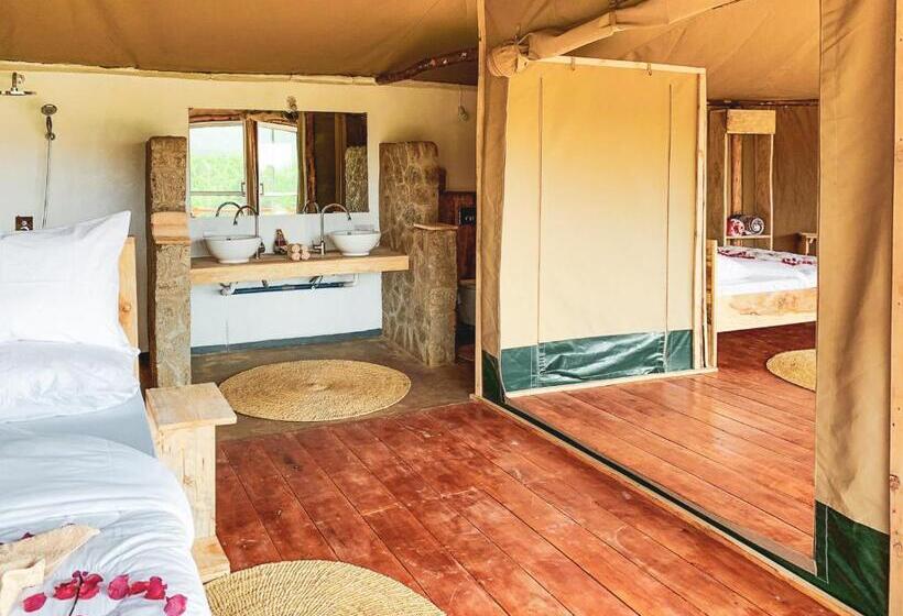 اتاق لوکس خانوادگی, Foresight Eco Lodge & Safari