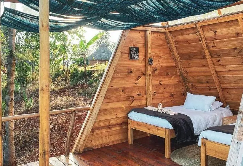 デラックスルーム, Foresight Eco Lodge & Safari