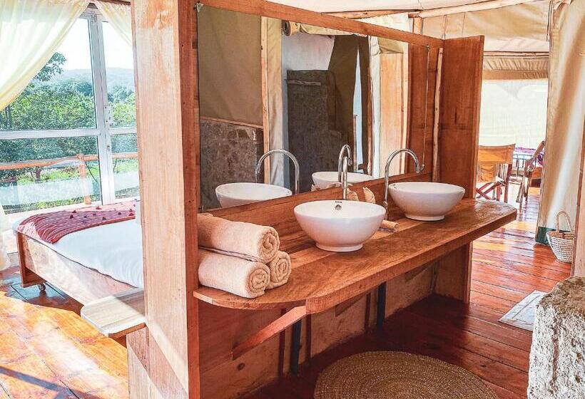 اتاق لوکس خانوادگی, Foresight Eco Lodge & Safari