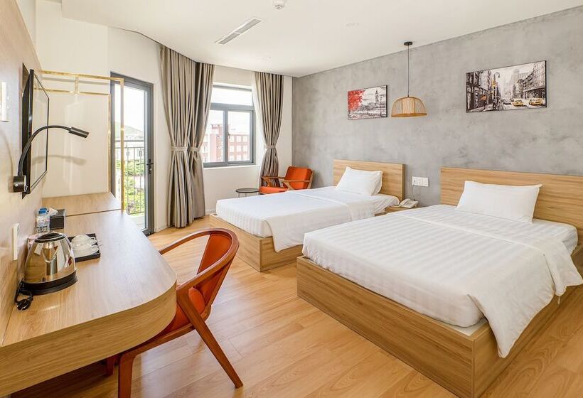 اتاق لوکس با بالکن, Maya Hotel 3