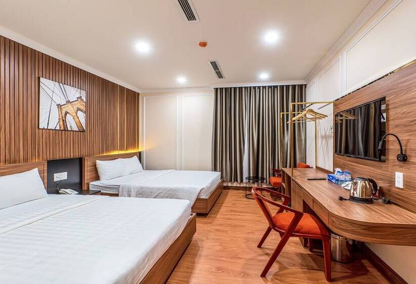 اتاق استاندارد چهارنفره با بالکن, Maya Hotel 3