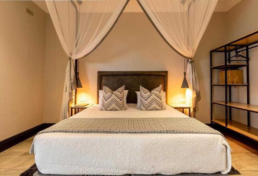 اتاق سوپریور با چشمانداز باغ, Nkosi Guest Lodge