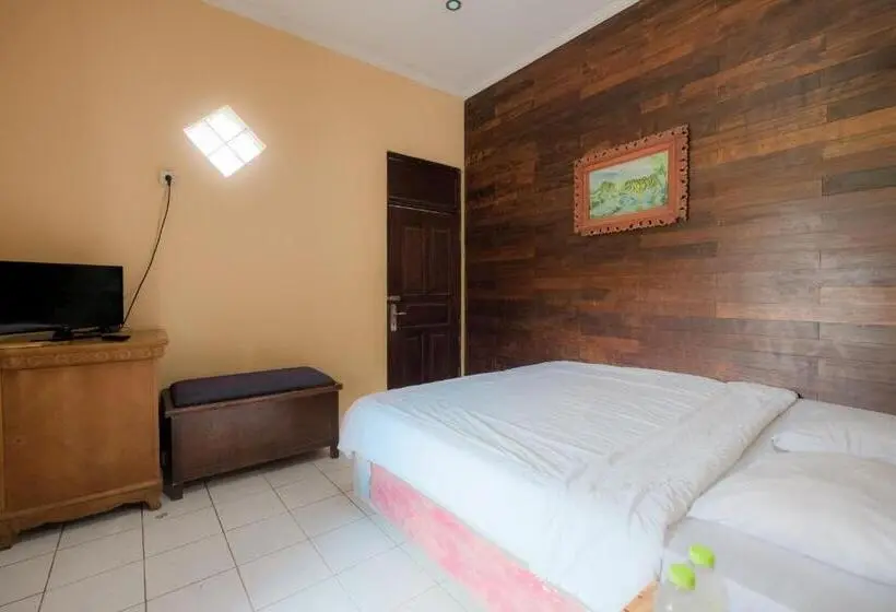 Superior-huone, Pelangi Homestay Bedugul Redpartner