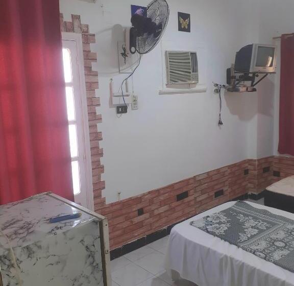 اتاق استاندارد, Four Seasons