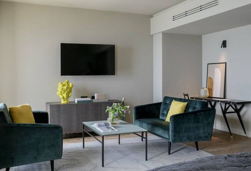 小型套房带海景, Windsor