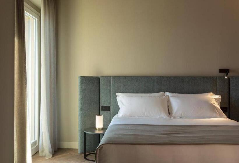 带阳台的豪华间, Windsor