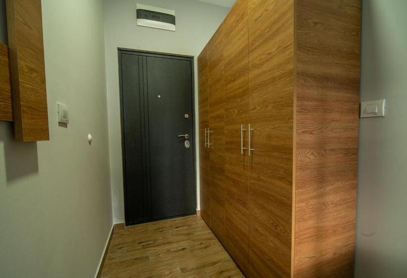 اتاق استاندارد, Amd Union Caffe & Rooms