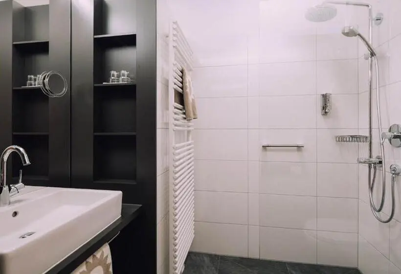 Comfort room with balcony, Naturhotel Chesa Valisa