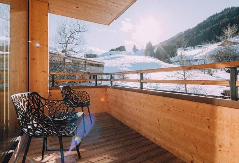 Comfort room with balcony, Naturhotel Chesa Valisa