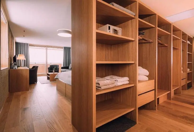バルコニー付きジュニアスイート, Naturhotel Chesa Valisa