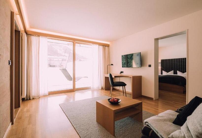 산 전망 스위트, Naturhotel Chesa Valisa