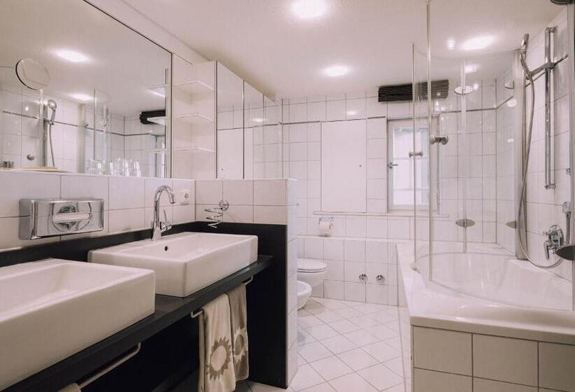 Семейный Номер, Naturhotel Chesa Valisa