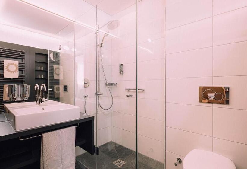 جناح عائلي, Naturhotel Chesa Valisa