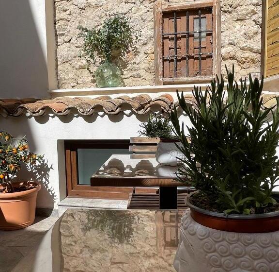 اتاق استاندارد, Ateneo Cuenca Suites