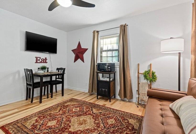 منزل غرفة نوم واحدة, Spearfish Cottages