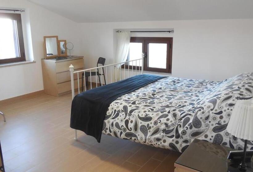 חדר סטנדרט עם מיטת קינג, Jake S Place