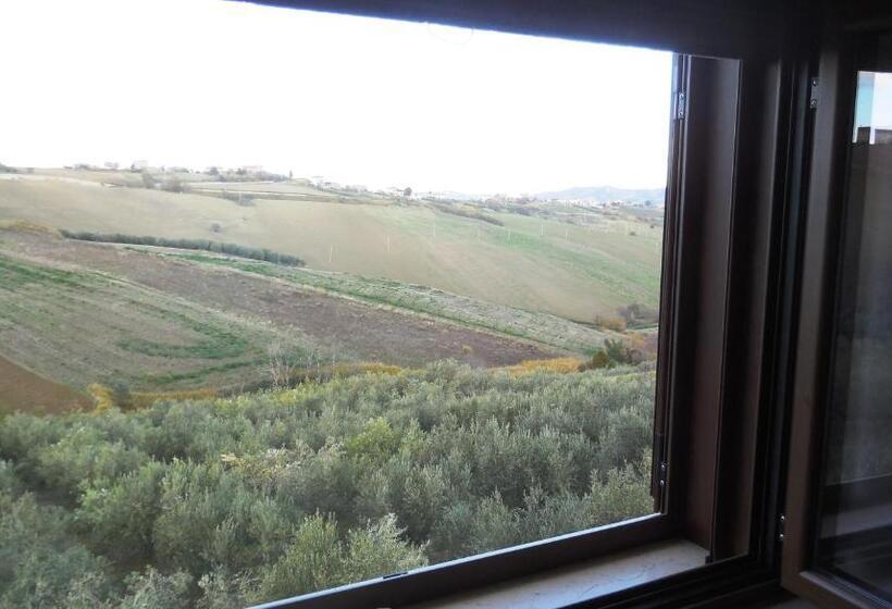 חדר סטנדרט עם מיטת קינג, Jake S Place