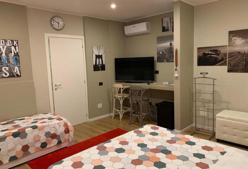 غرفة قياسية ثلاثية, Bed & Breakfast Indi Thelar